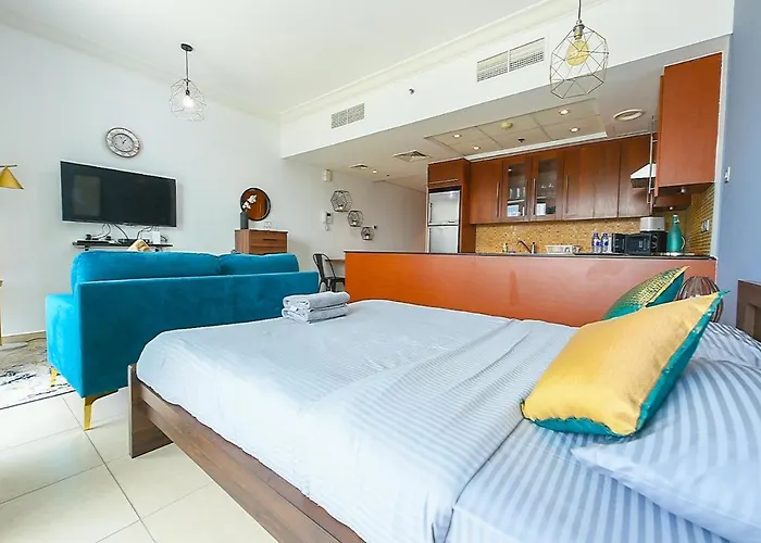 Luxury Escapes - Stylish Studio With A Balcony In 8 Blvd Downtown